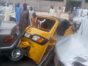 BREAKING!!! Truck Conveying Army Armored Tank Involved in Multiple Accident (Photos) 4 6019052 retim2 jpg21d8d8c3f8c061fe26d362ddfdb44883