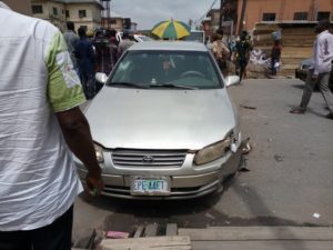 Busted!! Armed Robbers Caught After Car Accident While Escaping With Money In Owerri (Photos) 3 6726048 spek2 jpg234ac0821edead97b46524e51e750a13