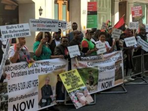 BREAKING!!! Biafran Activists Disgrace Buhari Before the Queen of England (Photos) 4 FB IMG 1524164225464